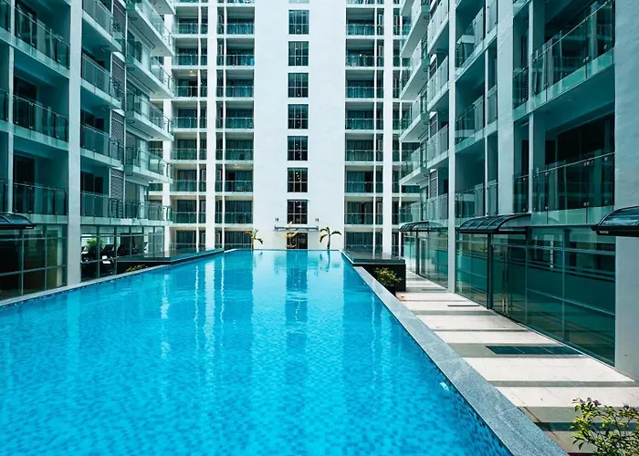 East Glory Center Near Of Dreams, Airport, Okada, And Moa Apartahotel 4*