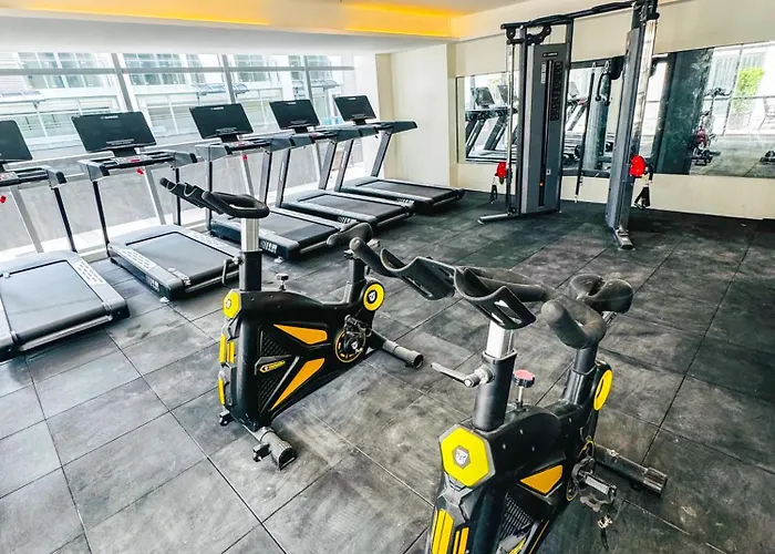East Glory Center Near Of Dreams, Airport, Okada, And Moa Apartahotel 4*
